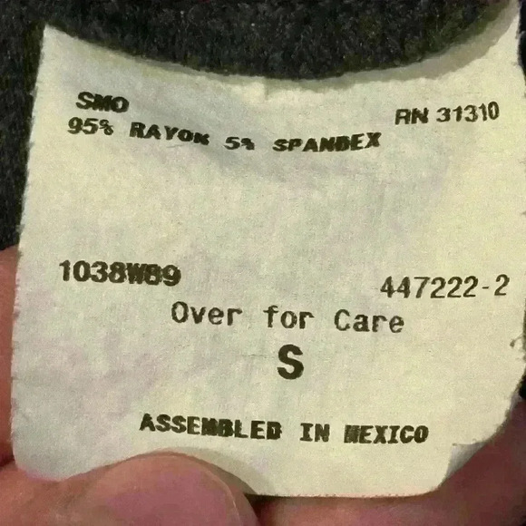 Iz Byer Y2K gray short sleeve top with black lace detail size small - Picture 8 of 8